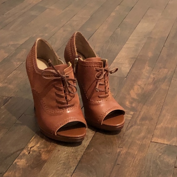 Open toe Oxford high heel shoe - Picture 1 of 9